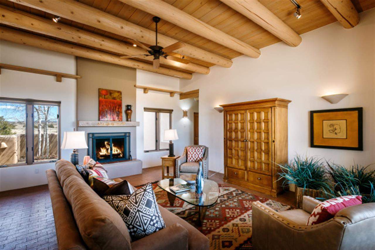 1 Camino Caballos Spur - $498,000