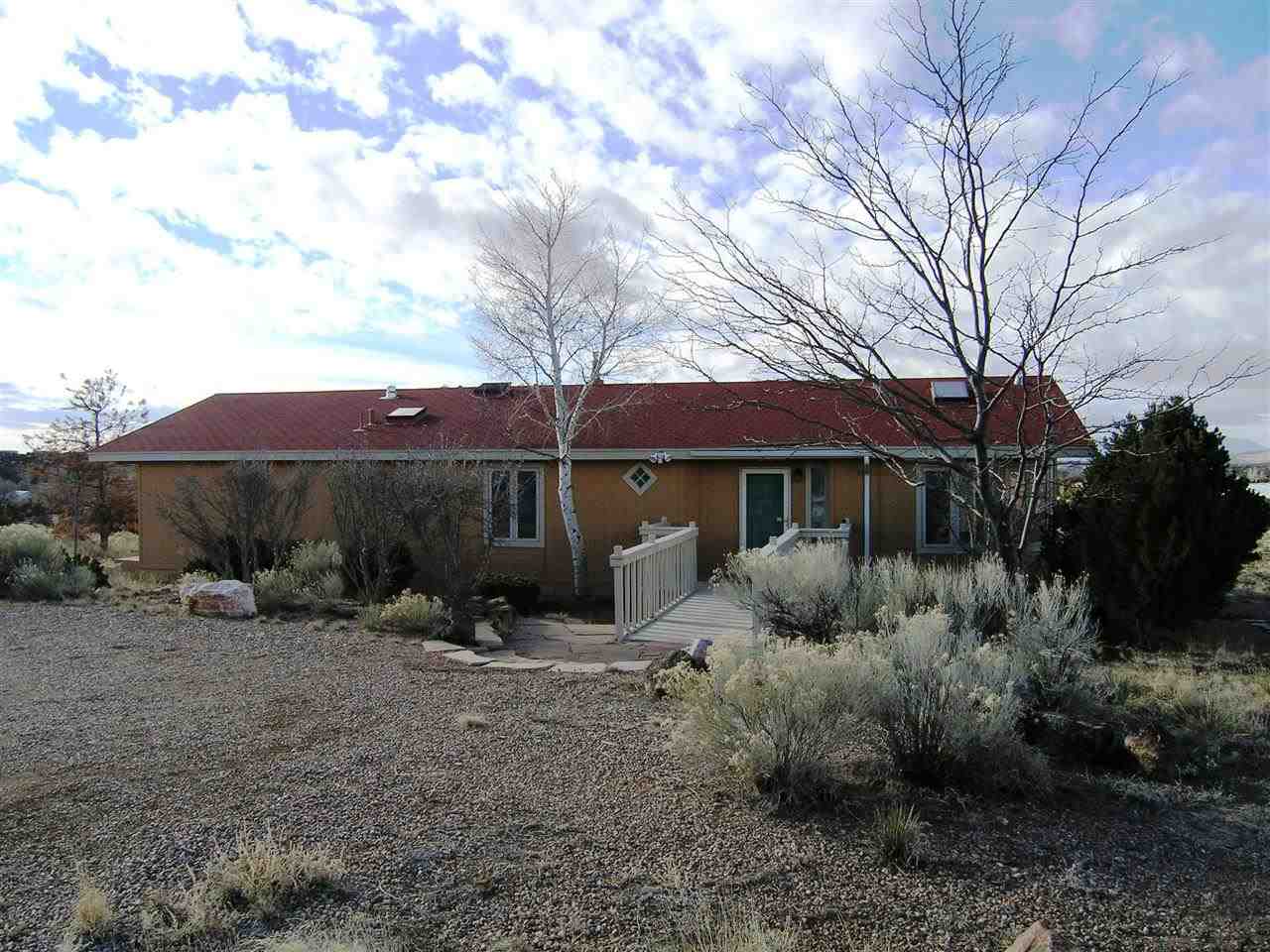 Homes for Sale on Acreage in La Cienega near Santa Fe, New Mexico