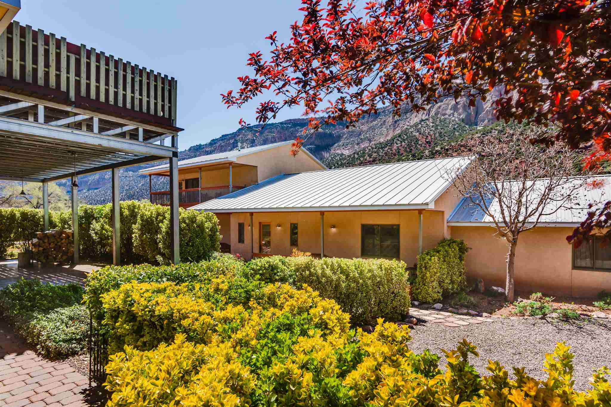 Homes & Land for Sale in the Los Alamos, New Mexico Area